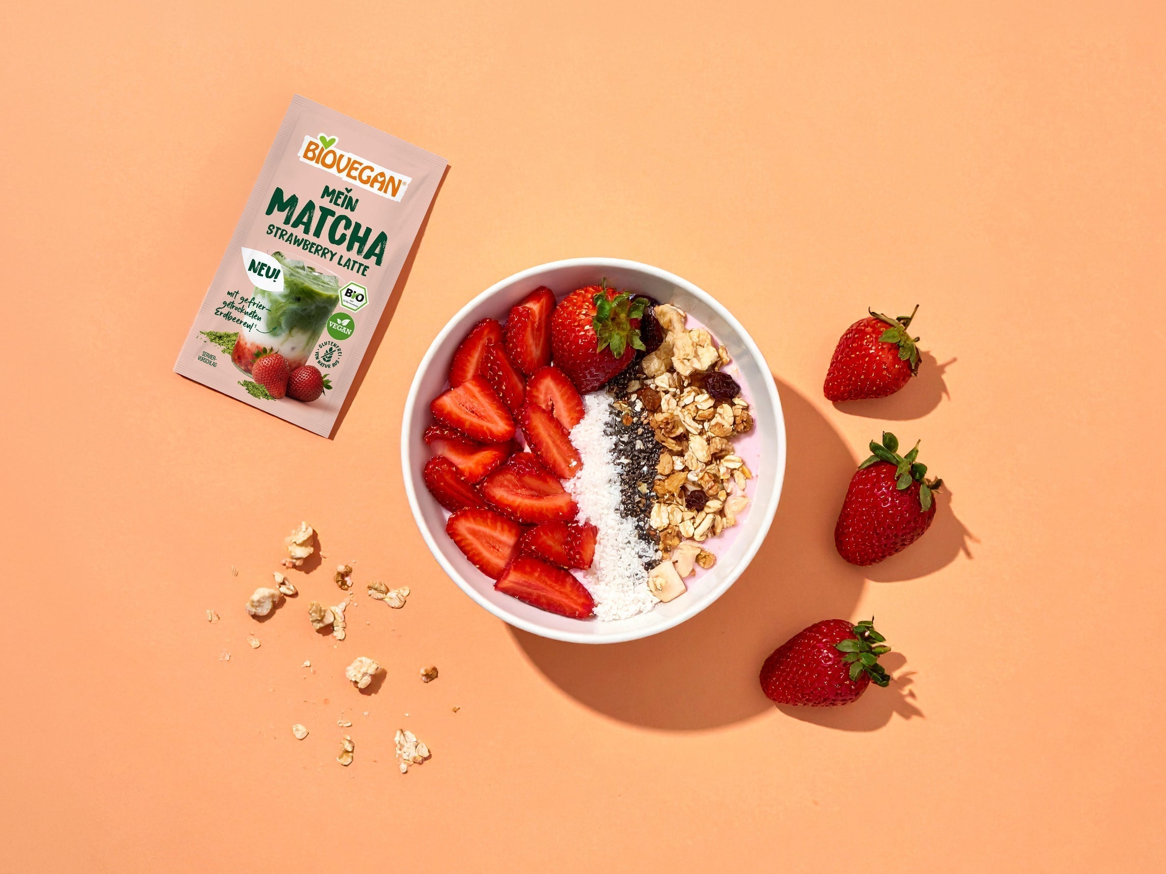 Frühstücks-Bowl mit Matcha Strawberry